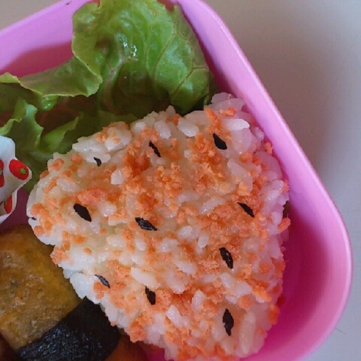 子どもお弁当に☆おにぎりいちご